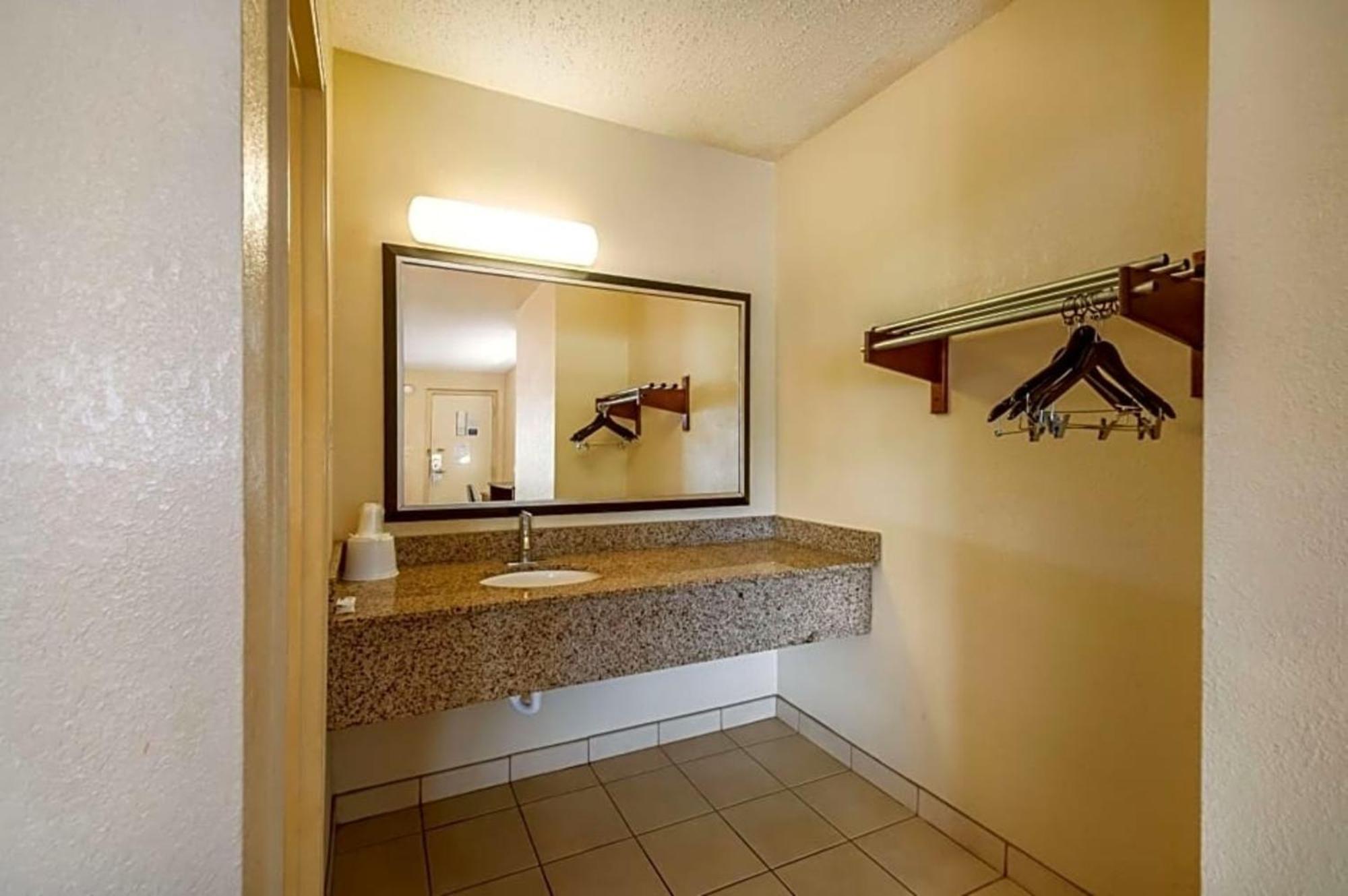 Motel 6-Washington, Dc Экстерьер фото