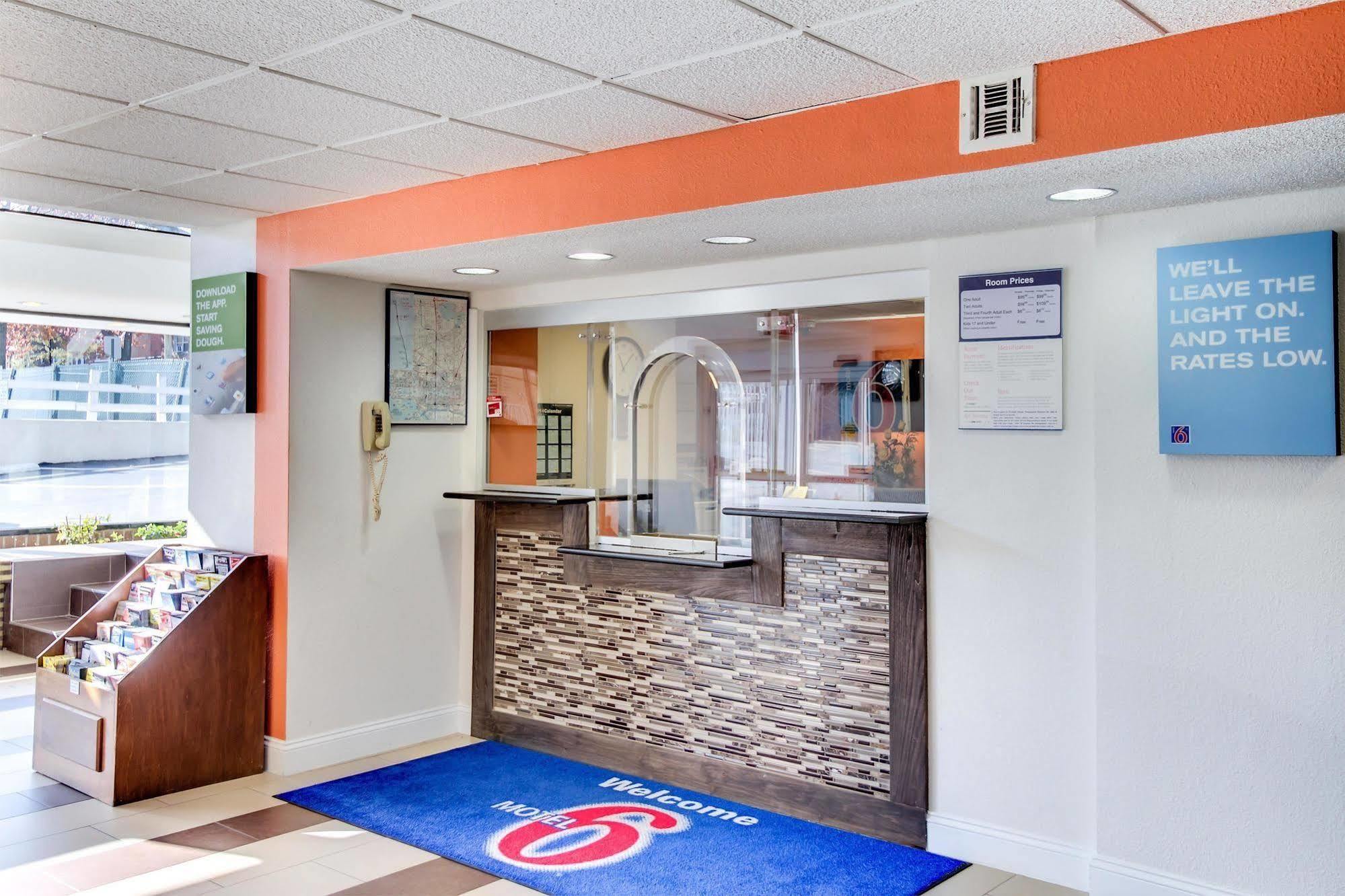 Motel 6-Washington, Dc Экстерьер фото