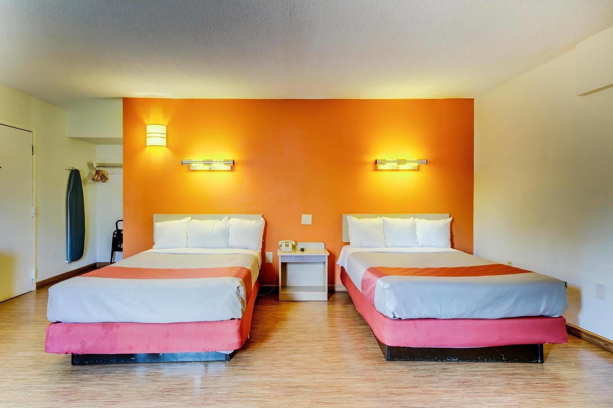 Motel 6-Washington, Dc Экстерьер фото